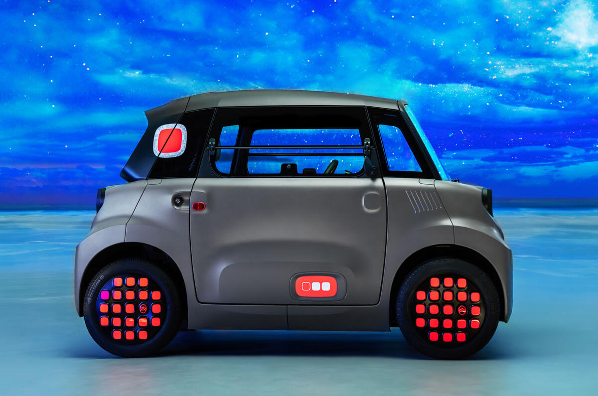 2025 Citroen Ami   side 2025 Citroen Ami   side