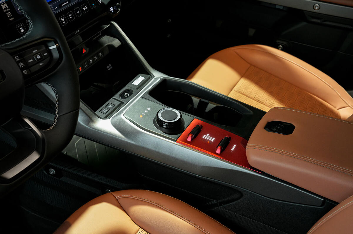 2026 Jeep Recon centre console