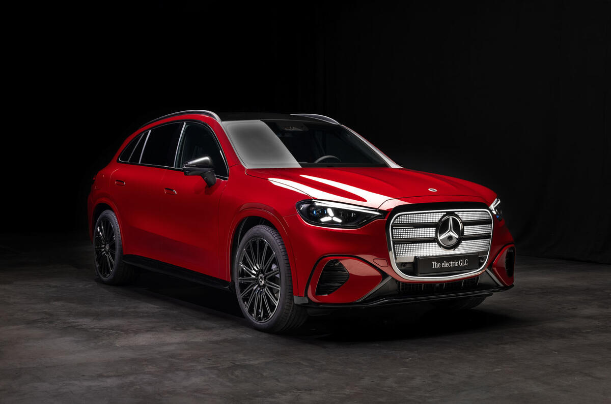 2026 Mercedes Benz GLC front quarter static 2026 Mercedes Benz GLC front quarter static