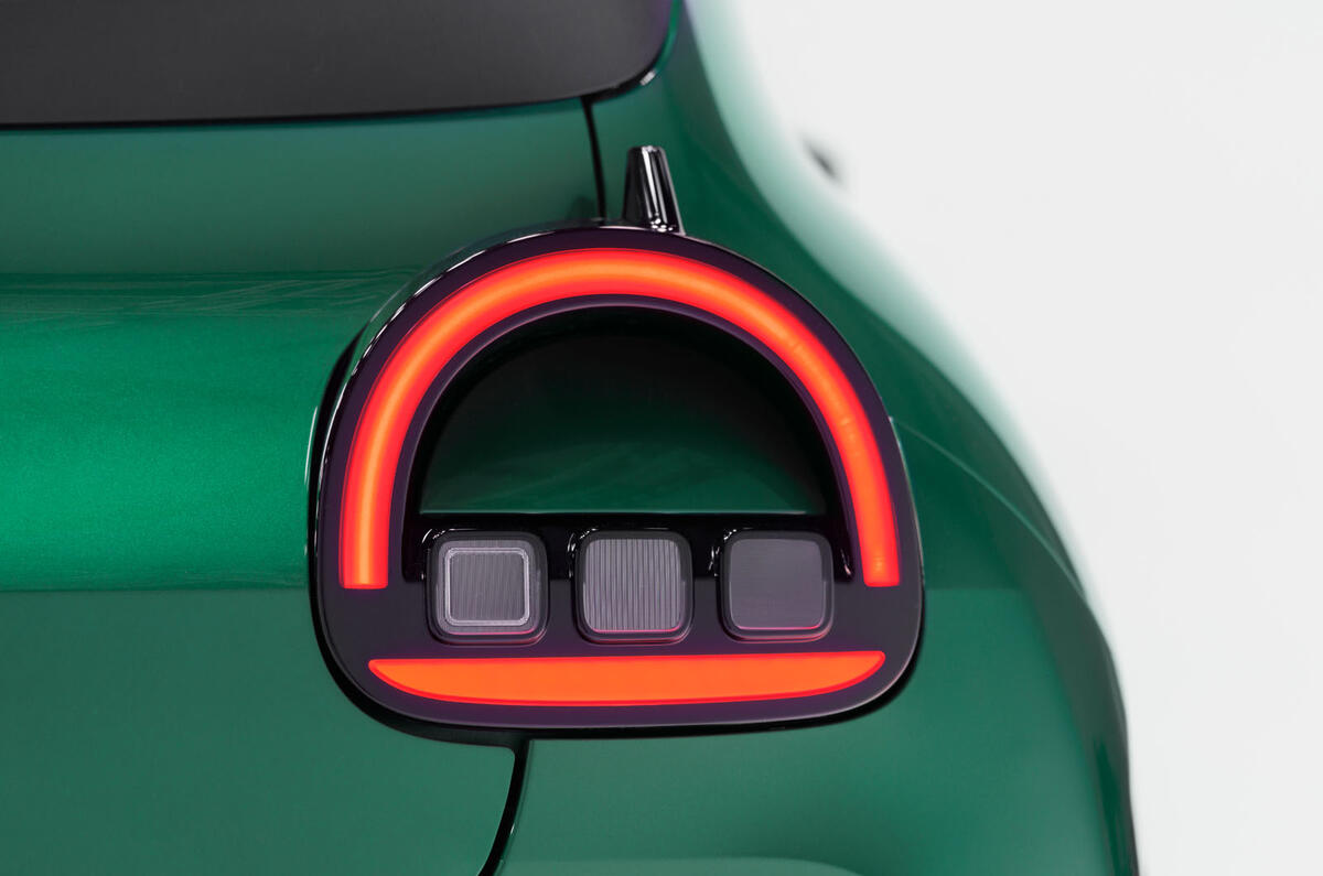 2026 Renault Twingo rear light