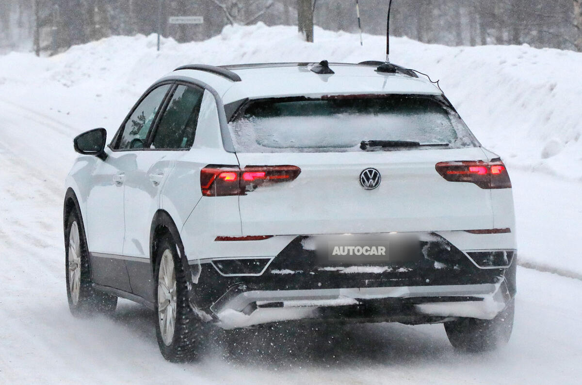 2026 Volkswagen T Roc rear 2026 Volkswagen T Roc rear