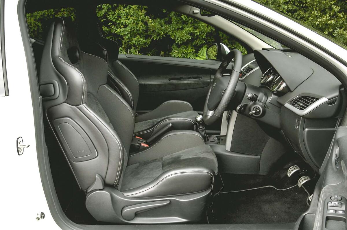 Used car buying guide: Peugeot 207 GTI