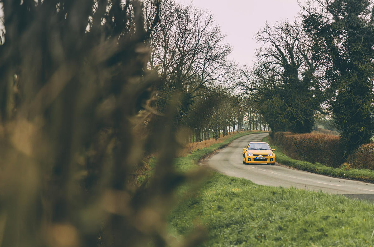 20 Clio V6 2021 32 20 Clio V6 2021 32