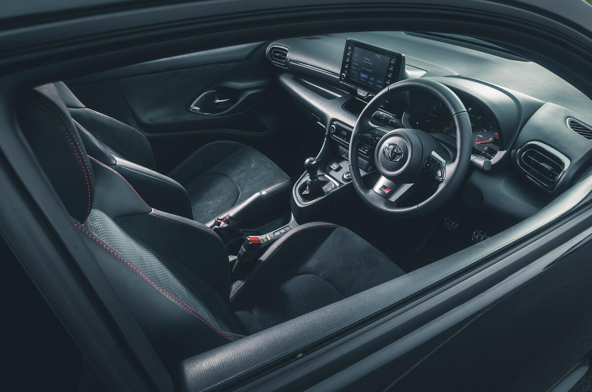 21 LUC Renault Alpine Nissan GTR Nismo Toyota Yaris GR 2021 0058 21 LUC Renault Alpine Nissan GTR Nismo Toyota Yaris GR 2021 0058