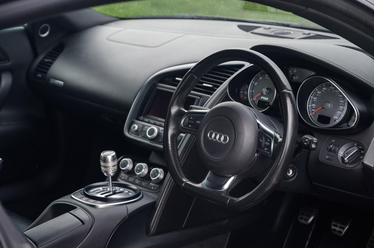 Audi R8 - interior Audi R8 - interior