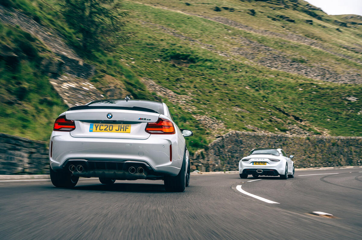 BMW M2 CS - hero rear BMW M2 CS - hero rear