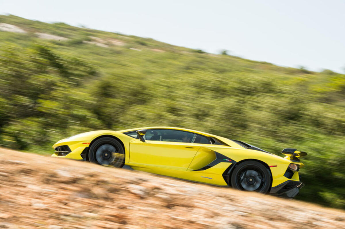 Lamborghini Aventador SVJ 2018 review - on the road side