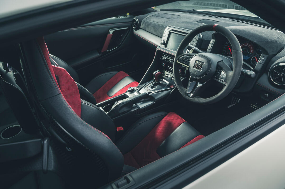 22 LUC Renault Alpine Nissan GTR Nismo Toyota Yaris GR 2021 0057 22 LUC Renault Alpine Nissan GTR Nismo Toyota Yaris GR 2021 0057