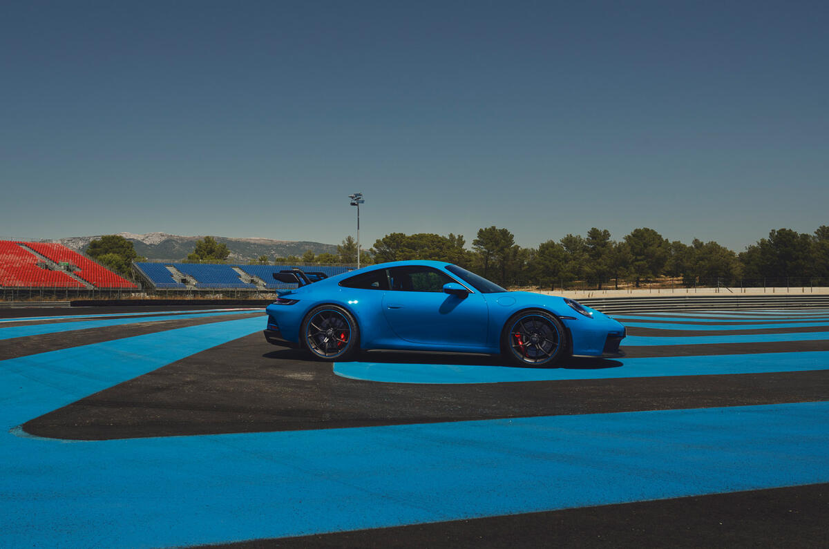 22 porsche 911 gt3 22 porsche 911 gt3