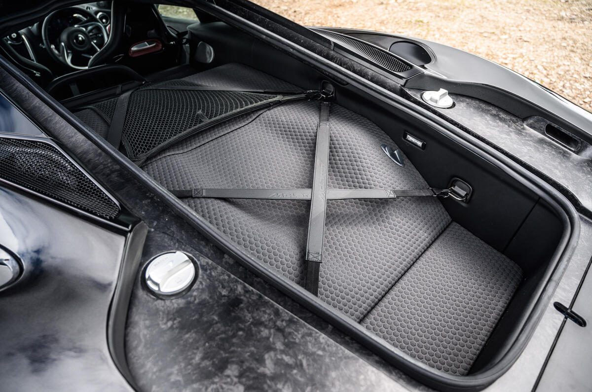 McLaren - storage McLaren - storage