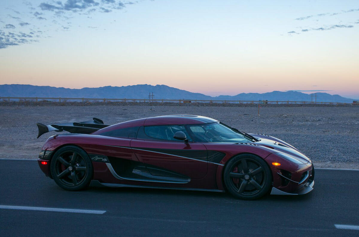 Koenigsegg breaks production vehicle speed record