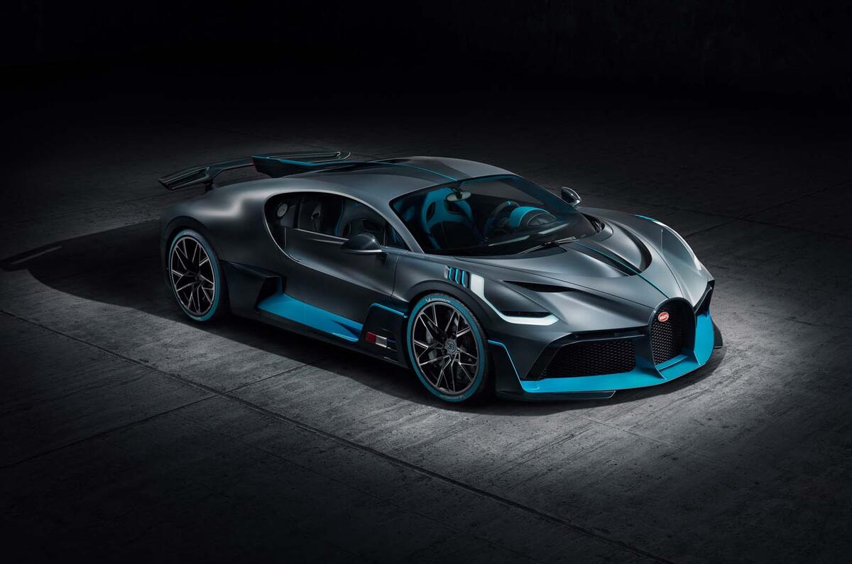Bugatti Divo side front