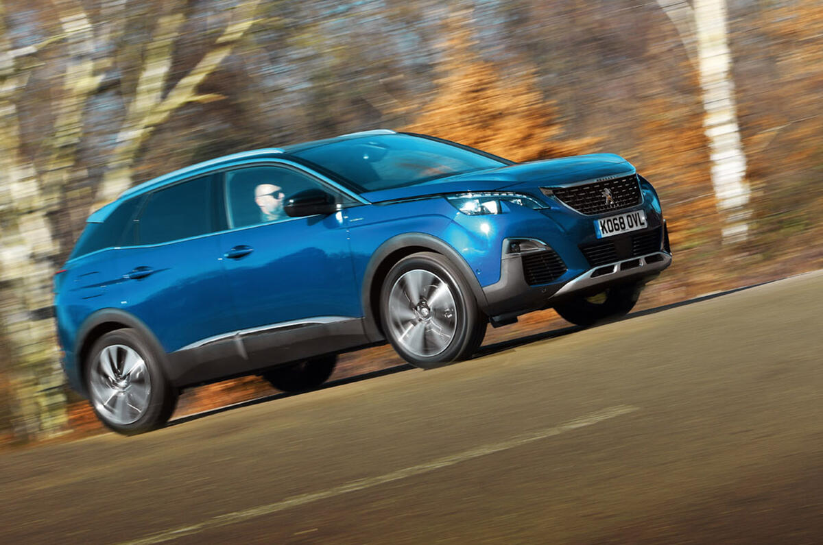 Peugeot 3008 - tracking side Peugeot 3008 - tracking side