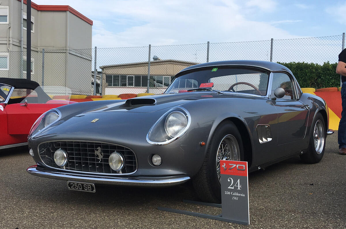 FERRARI 250 CALIFORNIA