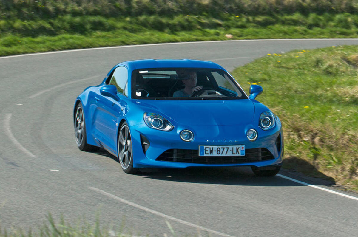 24 alpine a110 2018 uk review otr front 0