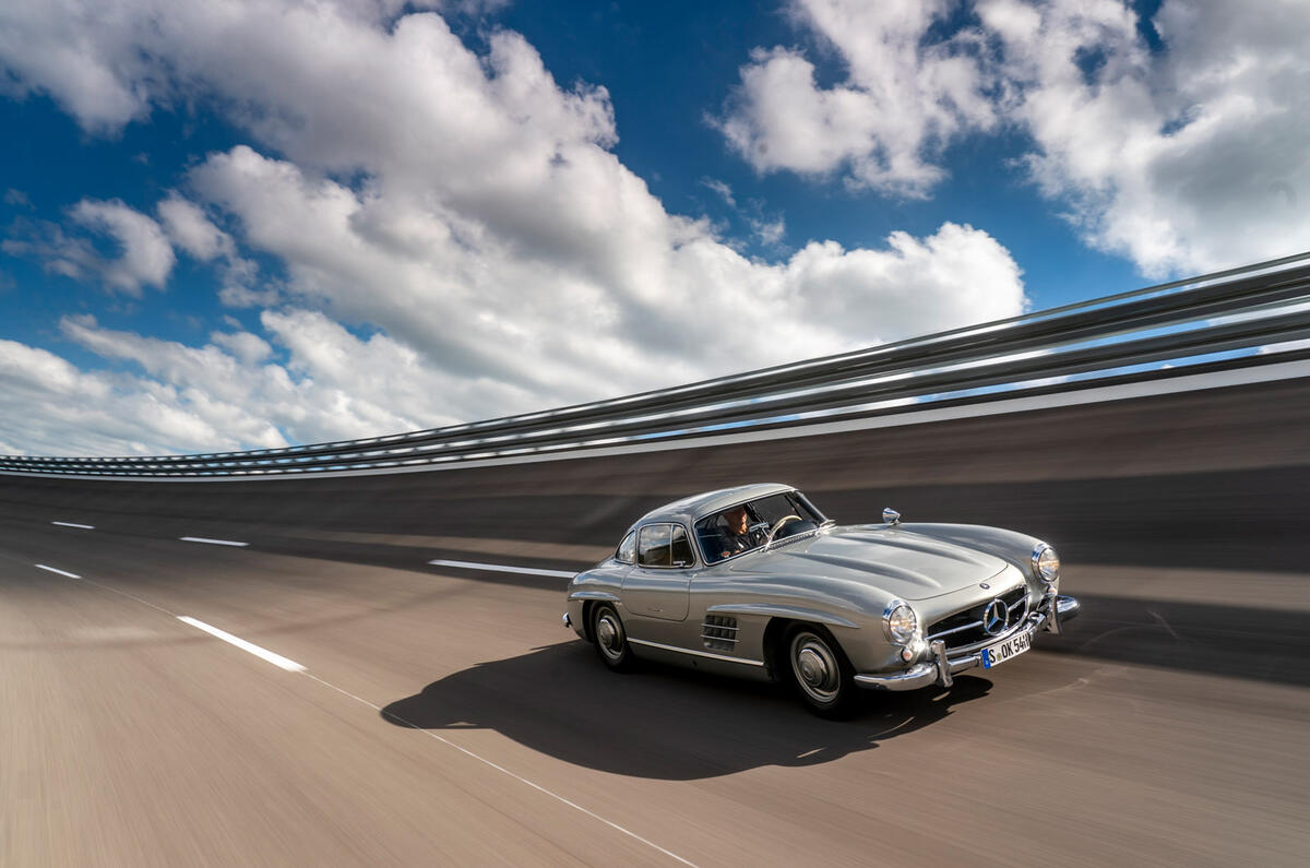 Mercedes 300 SL - front Mercedes 300 SL - front