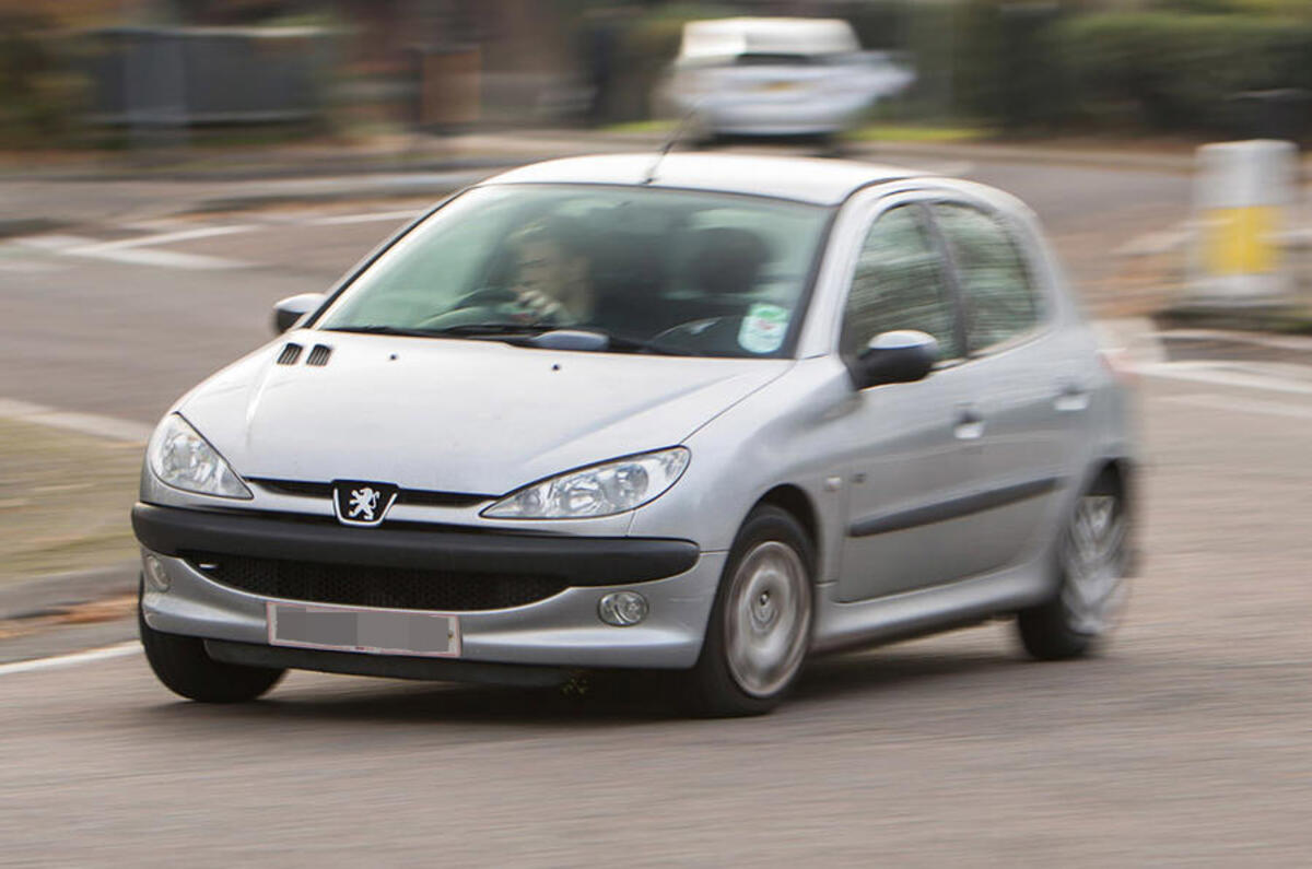 Peugeot 206 - hero front