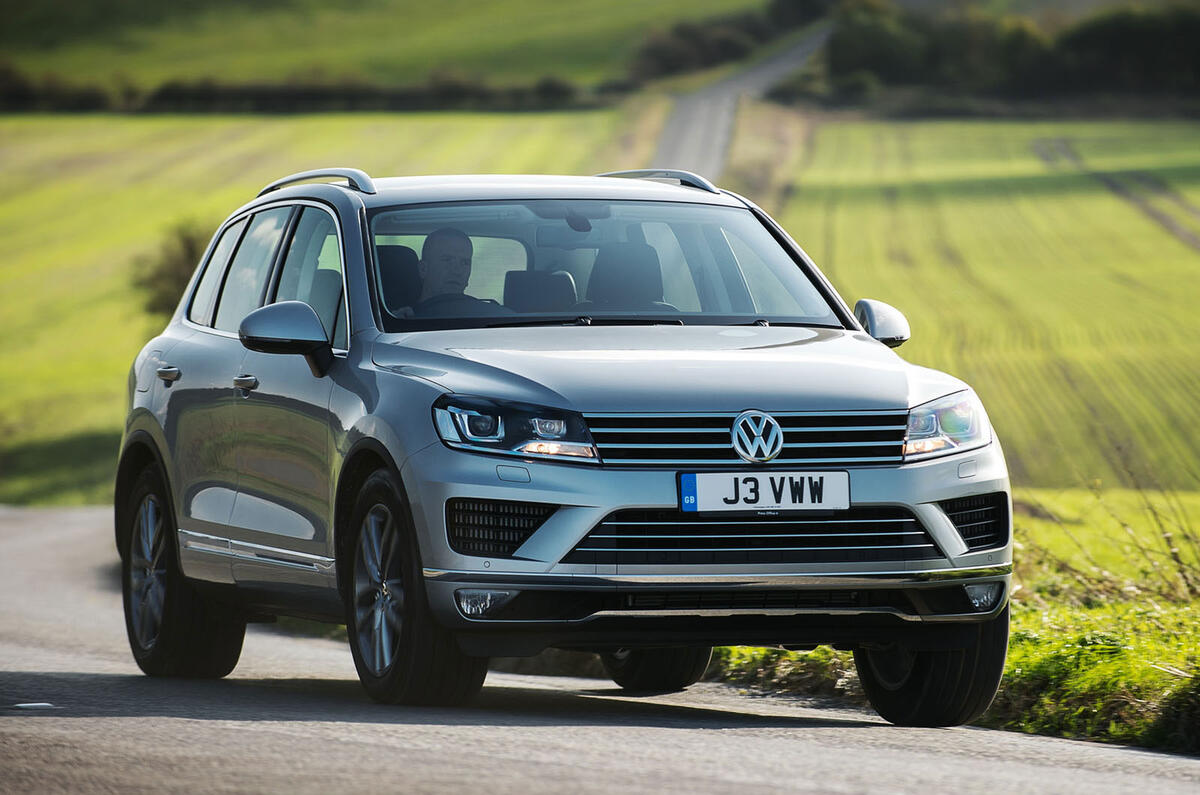 VOLKSWAGEN TOUAREG