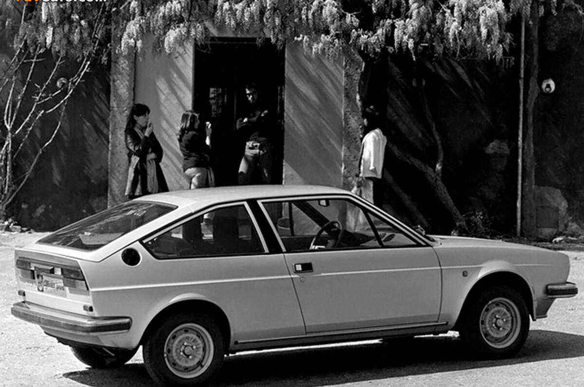 Alfa Romeo Veloce - static side