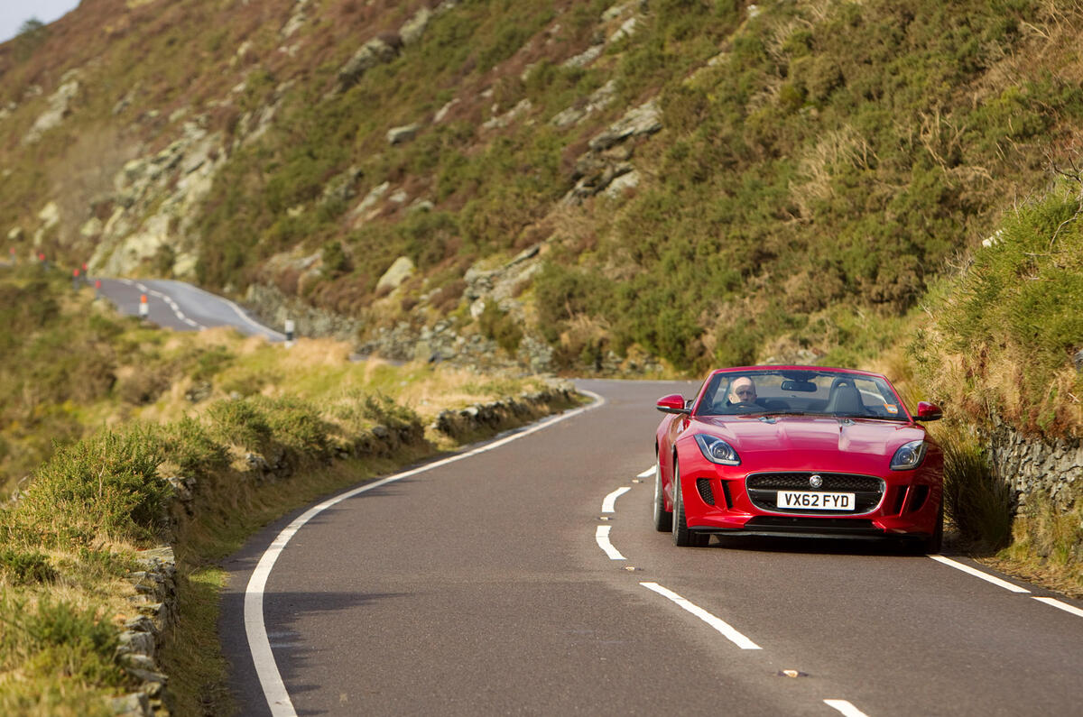 Jaguar F-Type - hero front