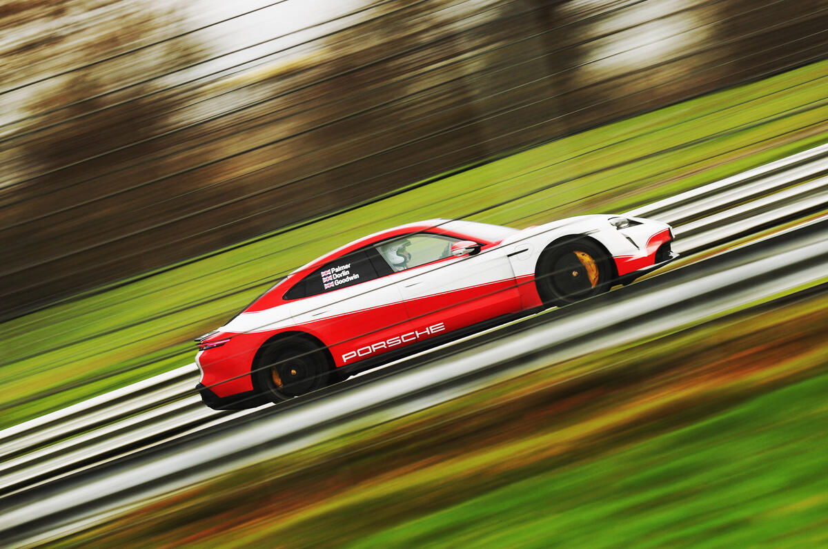 25 porsche taycan record 25 porsche taycan record