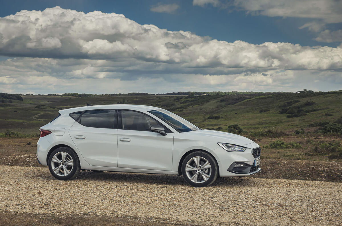 25 seat leon 2020 uk fd static front