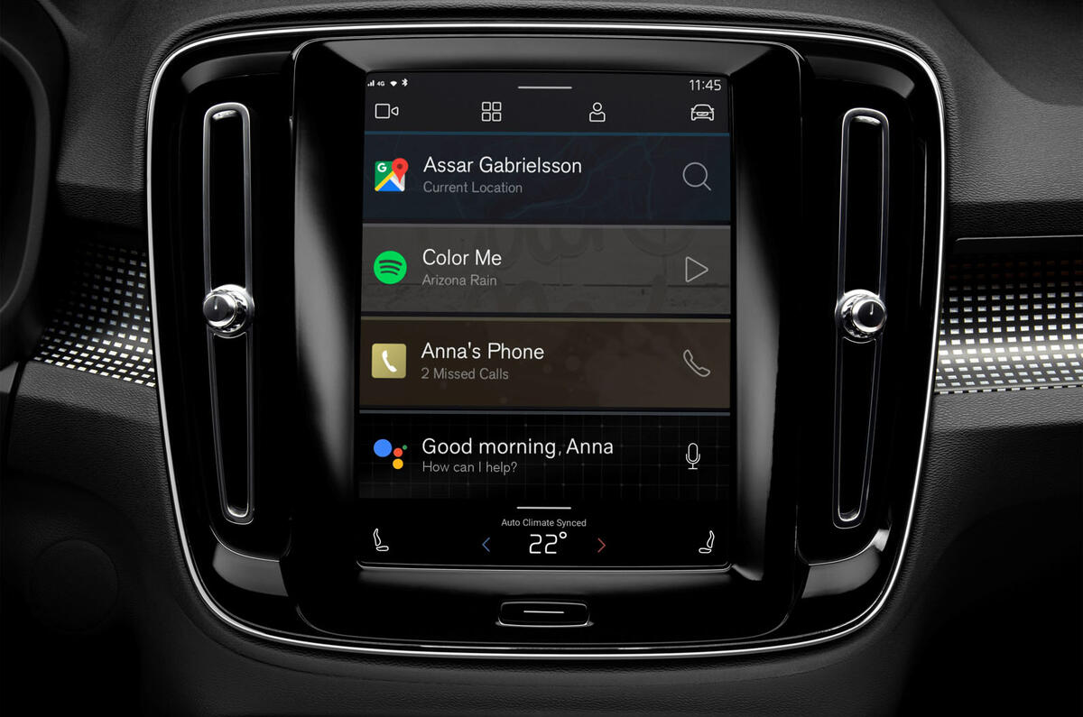 2020 Volvo XC40 EV - infotainment