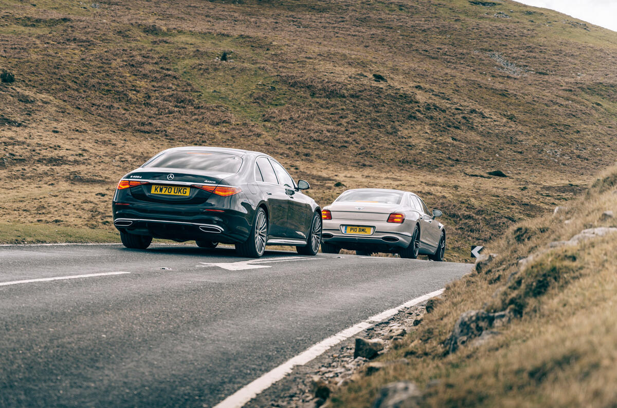 25 olg Flying Spur vs Mercedes Benz S400d 4matic 2021 5818