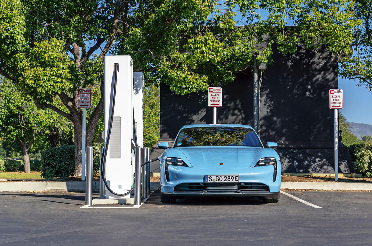 Porsche Taycan Porsche Taycan