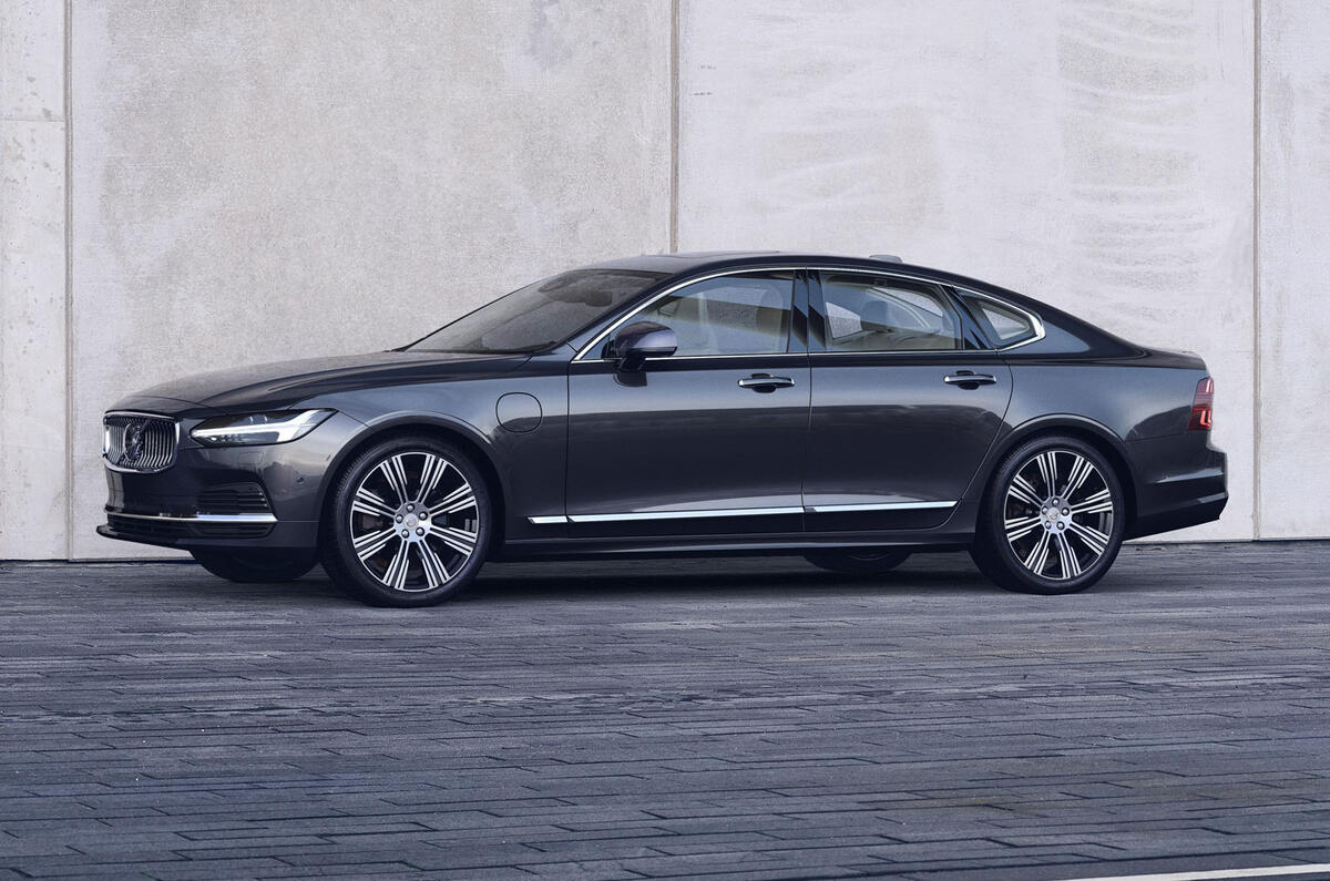 2020 Volvo S90 Recharge plug-in hybrid  2020 Volvo S90 Recharge plug-in hybrid