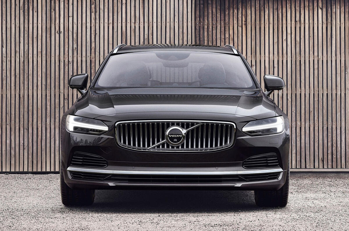 2020 Volvo S90 Recharge plug-in hybrid  2020 Volvo S90 Recharge plug-in hybrid