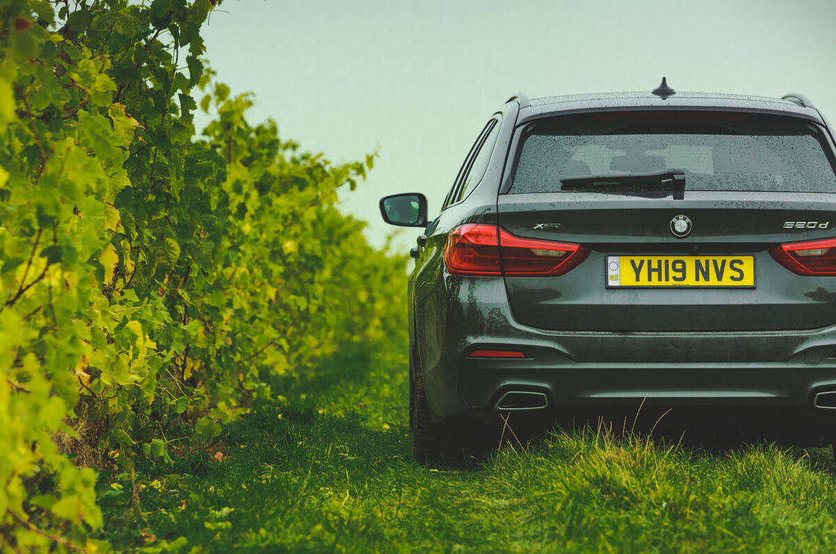 Beamer and basket Beamer and basket