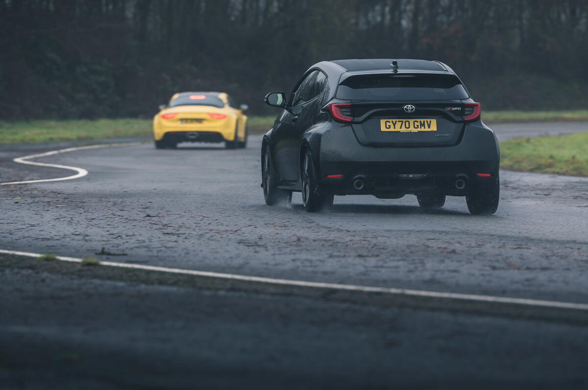 26 LUC Renault Alpine Nissan GTR Nismo Toyota Yaris GR 2021 0133 26 LUC Renault Alpine Nissan GTR Nismo Toyota Yaris GR 2021 0133