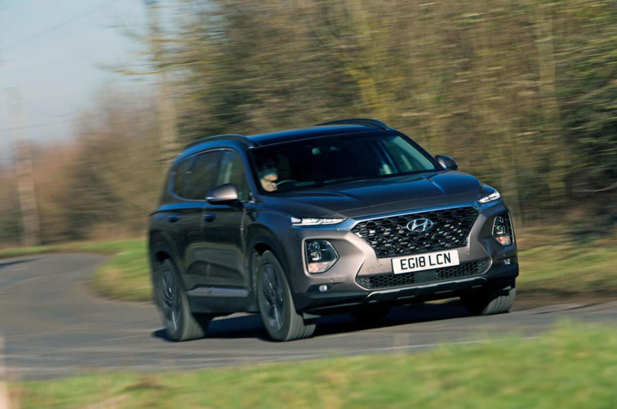 27 hyundai santa fe 2019 rt otr front 27 hyundai santa fe 2019 rt otr front