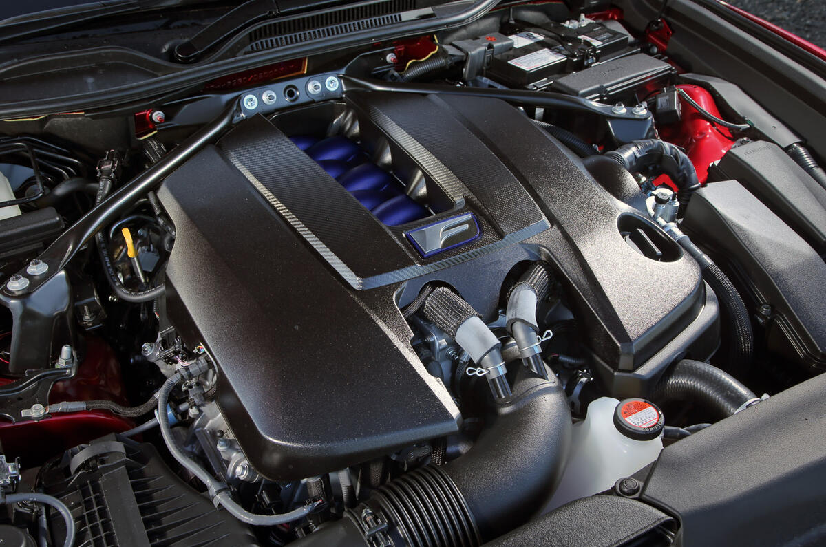 Lexus RC F 2014 - engine