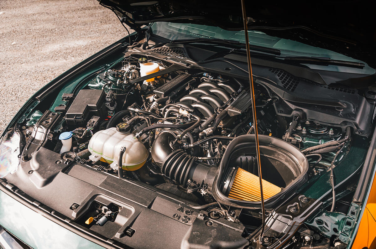 Ford Mustang - engine Ford Mustang - engine