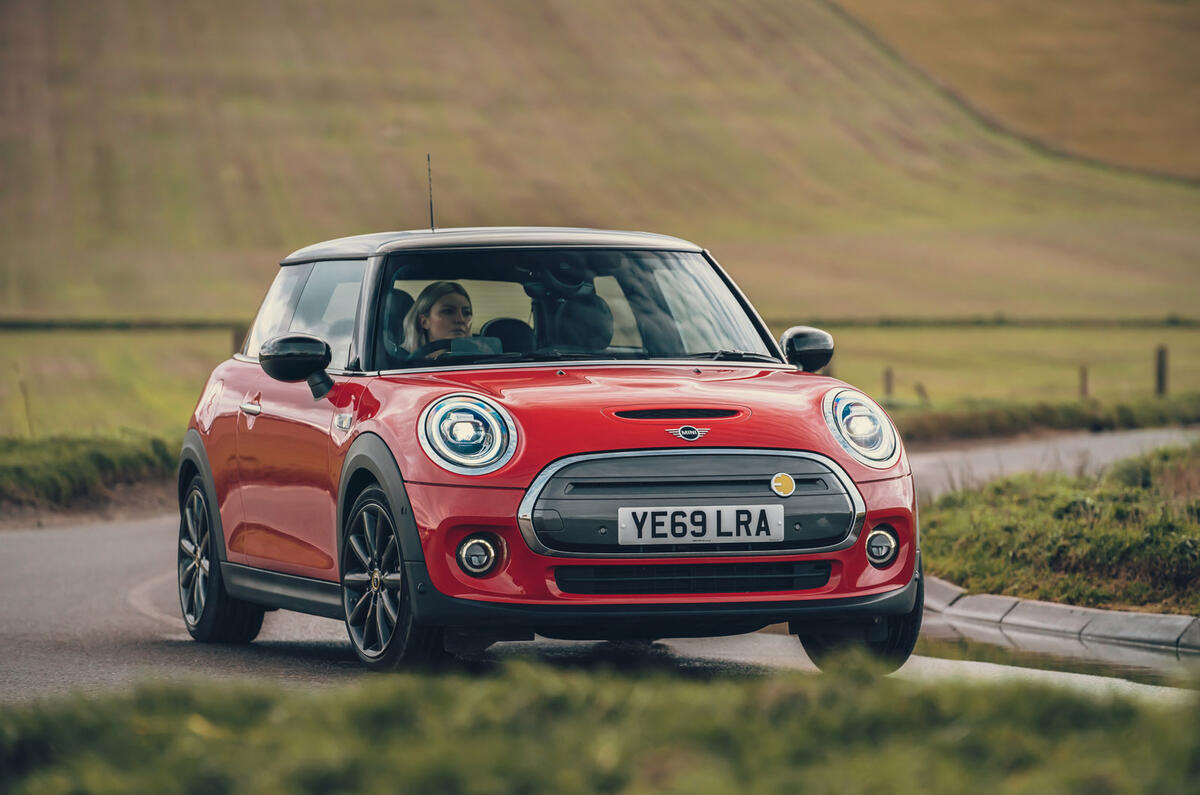 Mini Electric - hero front Mini Electric - hero front