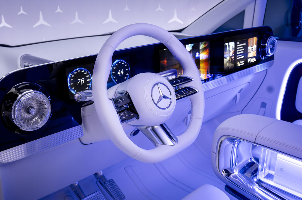 28 Mercedes Vision V Interior front wheel 28 Mercedes Vision V Interior front wheel