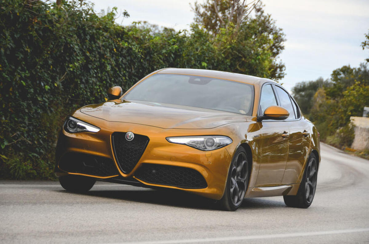 Alfa Romeo Giulia - hero front