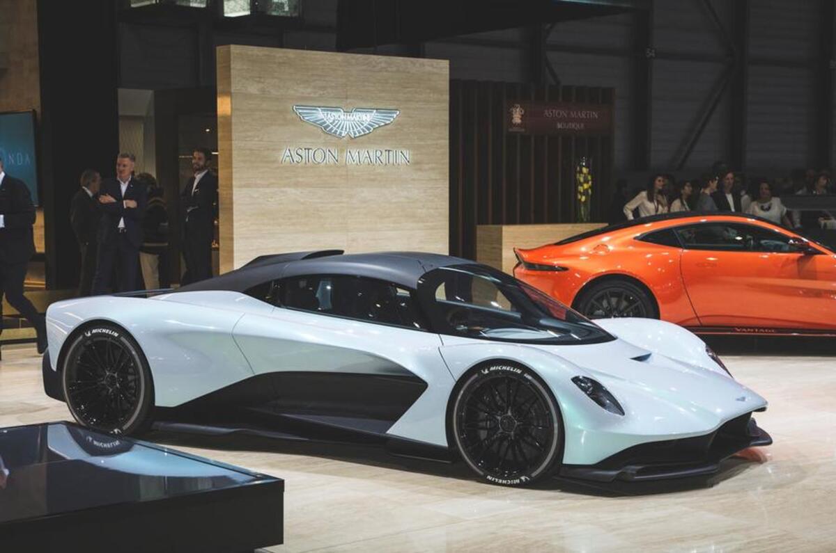 Aston Martin Valhalla 2020 - stationary side