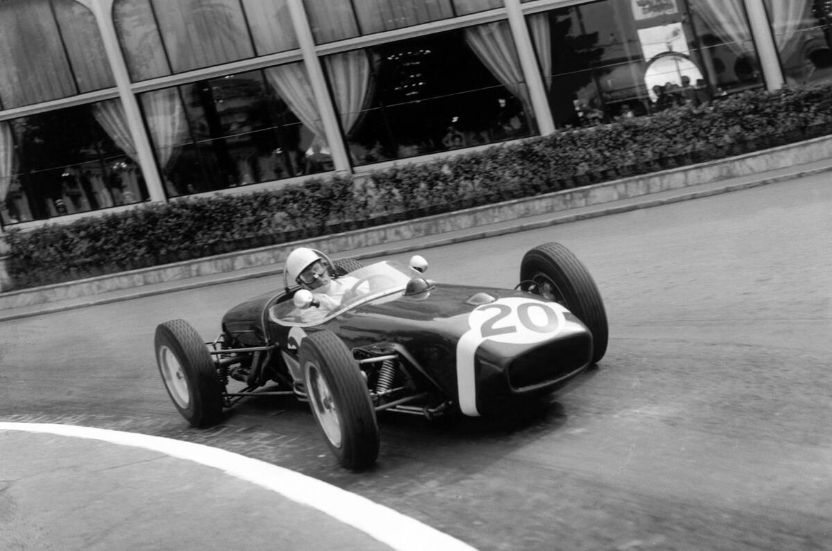 Sit Stirling Moss