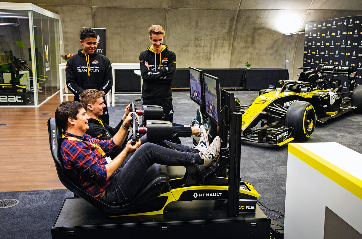 Renault e-sports 2020 - Tom Morgan and Jarno Opmeer Renault e-sports 2020 - Tom Morgan and Jarno Opmeer