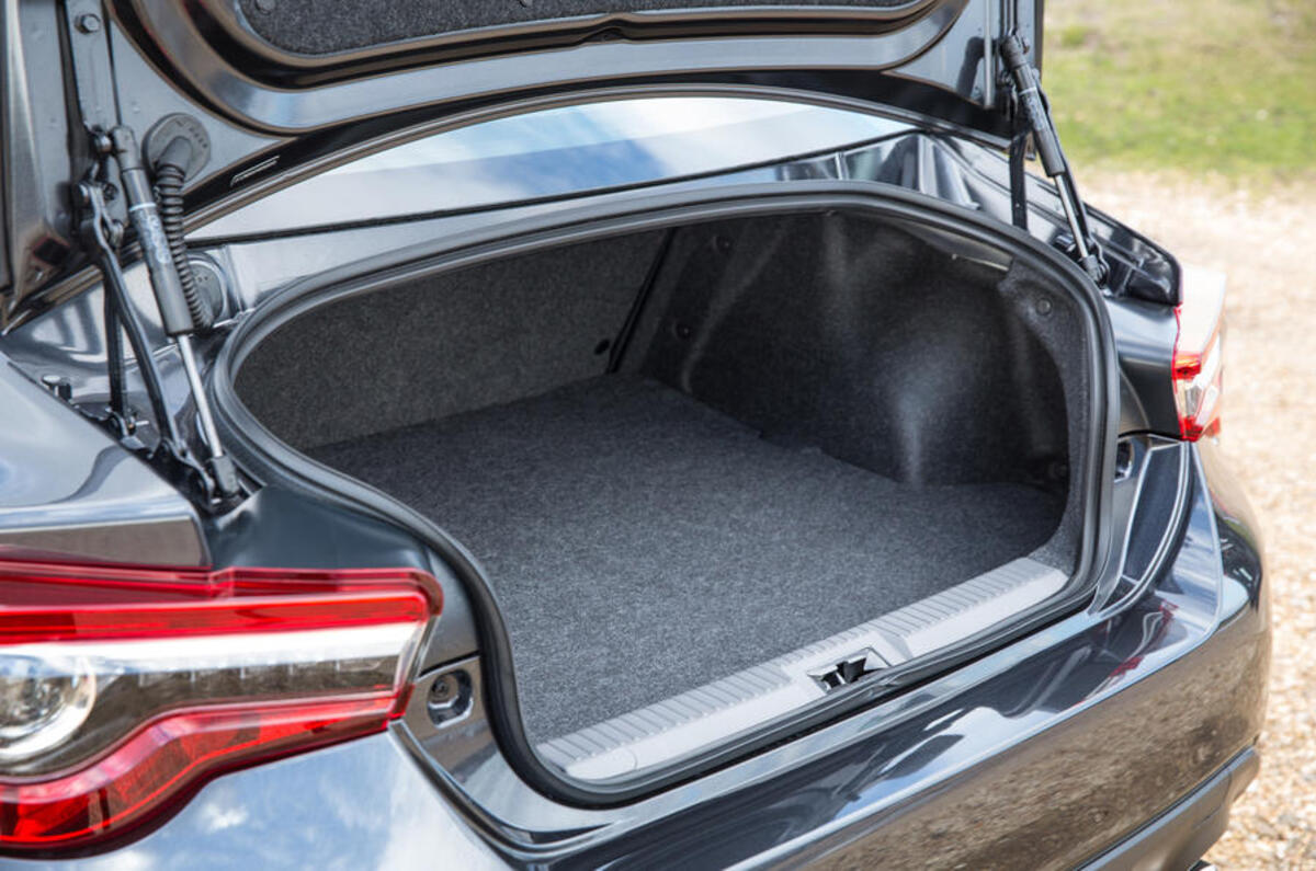 2 toyota gt86 boot space 2 toyota gt86 boot space