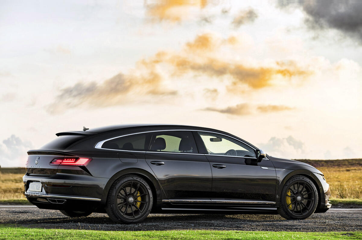 Volkswagen Arteon R Shooting Brake render 2020 - stationary side Volkswagen Arteon R Shooting Brake render 2020 - stationary side