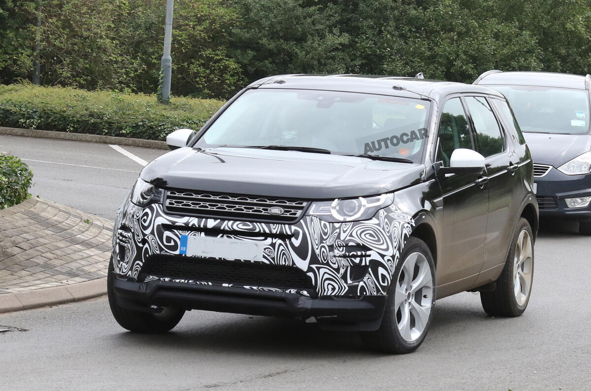 2018 Land Rover Discovery Sport facelift to get hybrid option