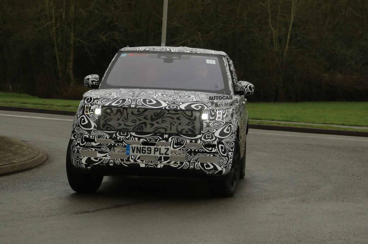 2022 Range Rover Sport prototype 2022 Range Rover Sport prototype front