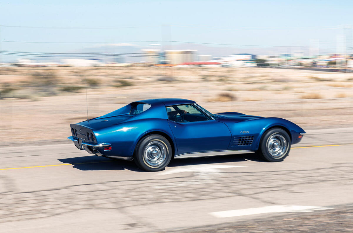 Corvette C3 1967 - hero side Corvette C3 1967 - hero side