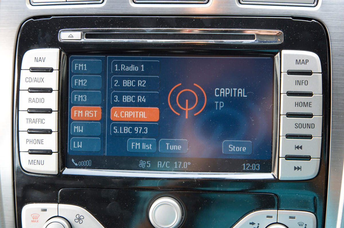 Ford Mondeo 2007 - interior Ford Mondeo 2007 - interior
