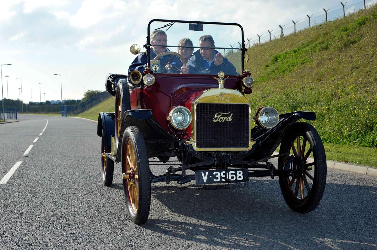 3 Ford Model T 3 Ford Model T