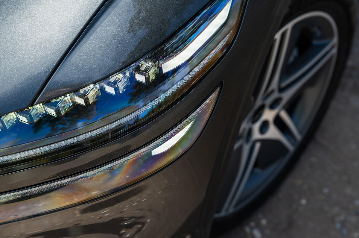 Genesis Electrified GV70